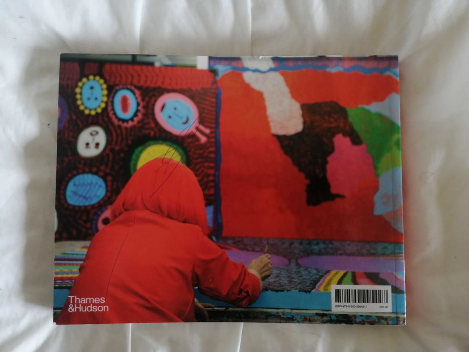 Livro de arte de Yayoi Kusama