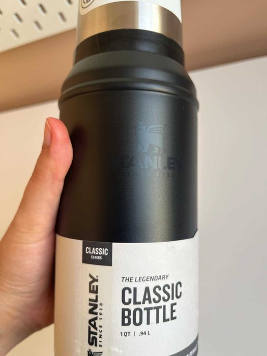 Термос 1л Stanley Legendary Classic bottle чорний