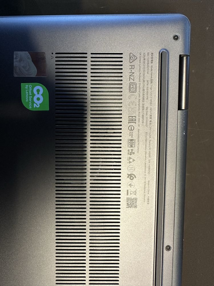 Używany laptop Lenovo Yoga 7, 2w1, 14 cali OLED, 16GB RAM, 512 GB SSD