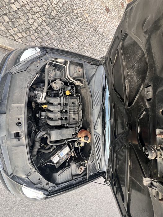 Carro Renault Clio S 1.2 (Negociável)