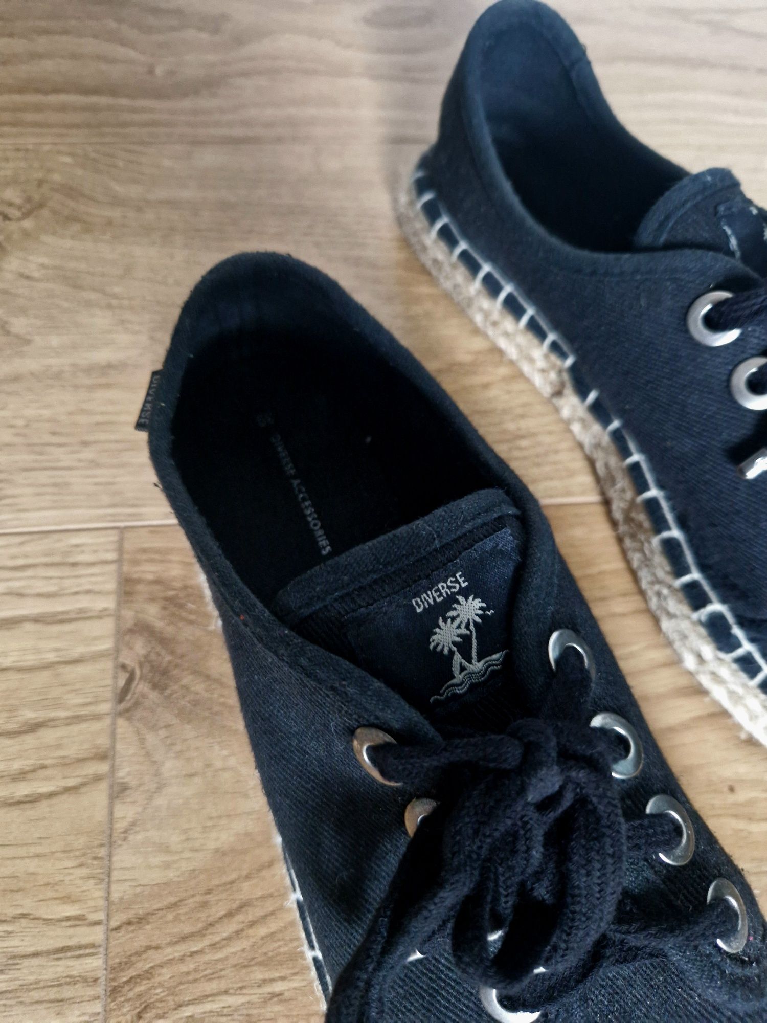 Espadryle Buty Diverse roz. 39