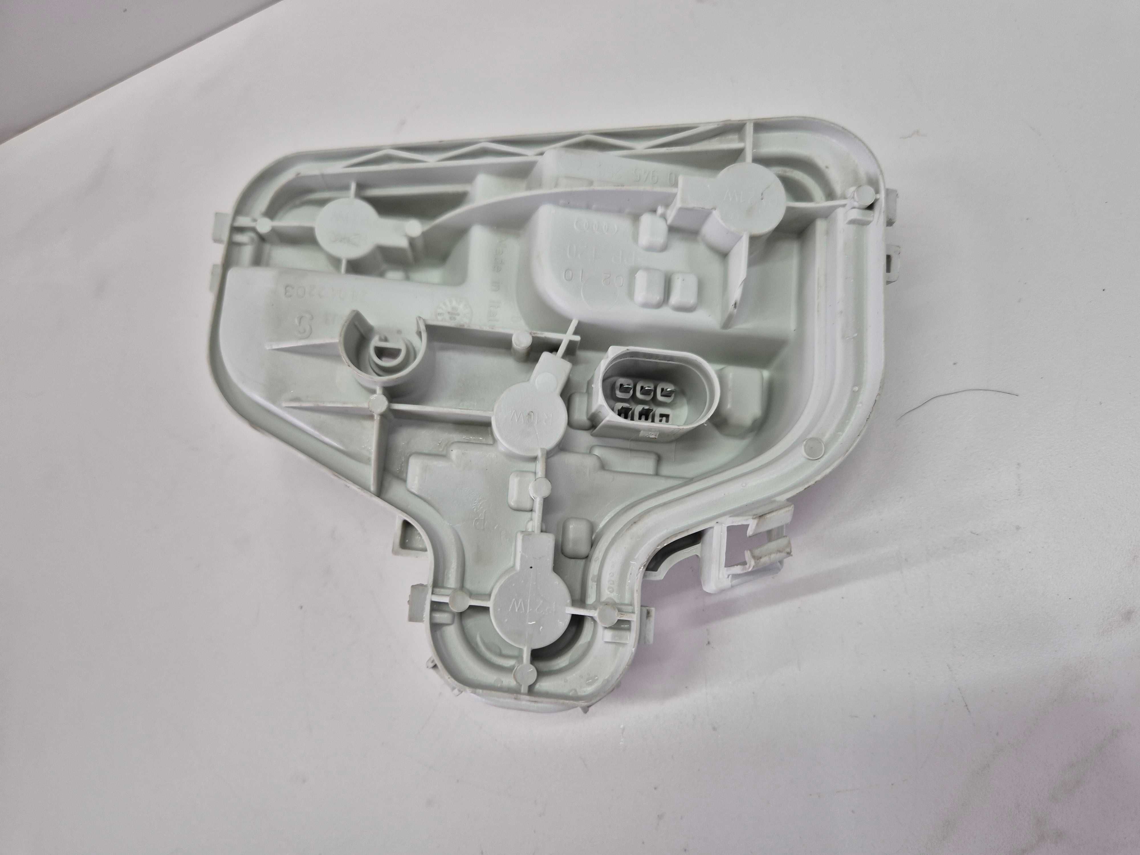 audi a3 8p 3 drzwi wkład lampy tylny prawy tył oprawa prawa