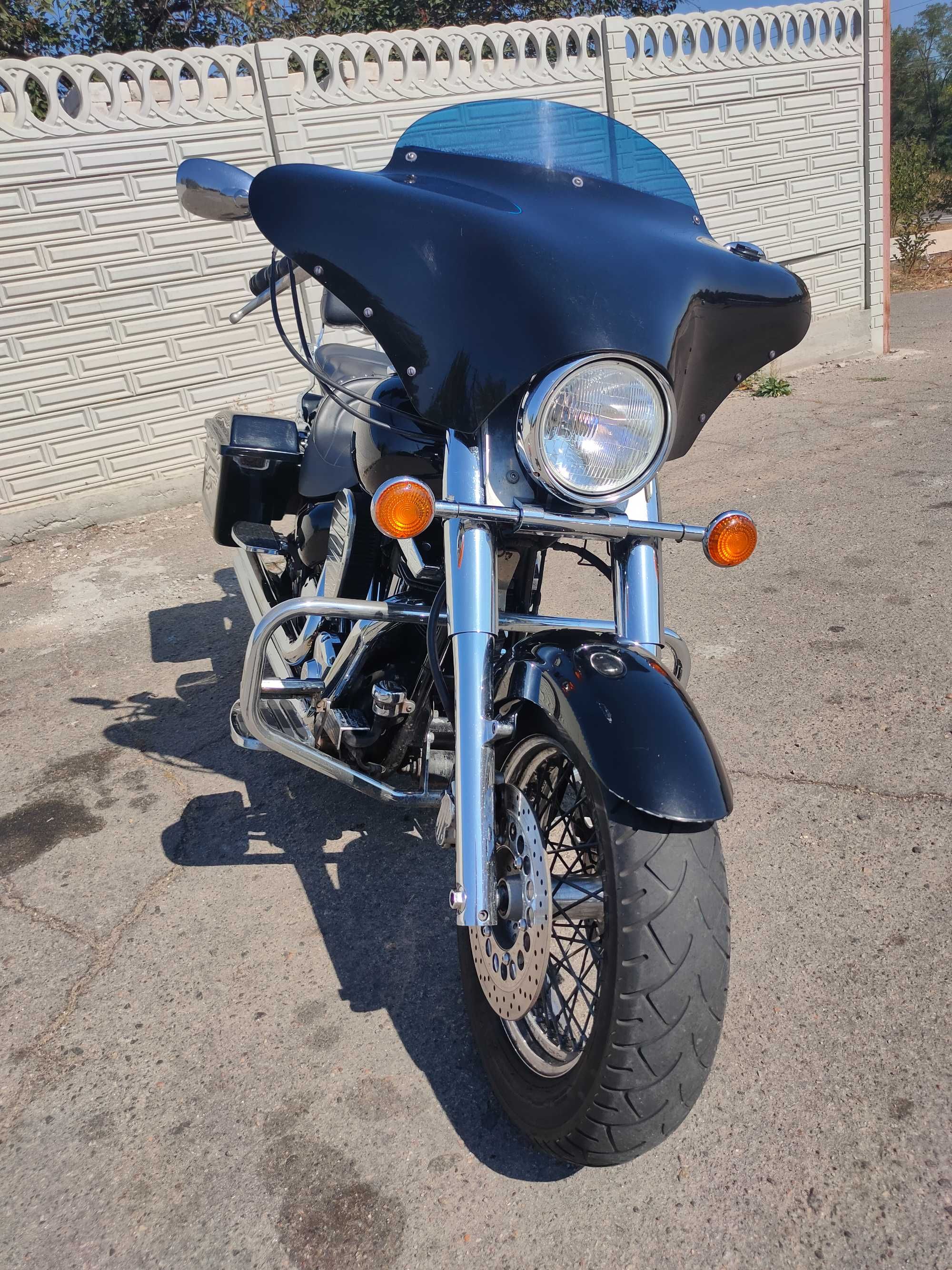 Yamaha Road Star XV 1600 AL (Midnight Star)