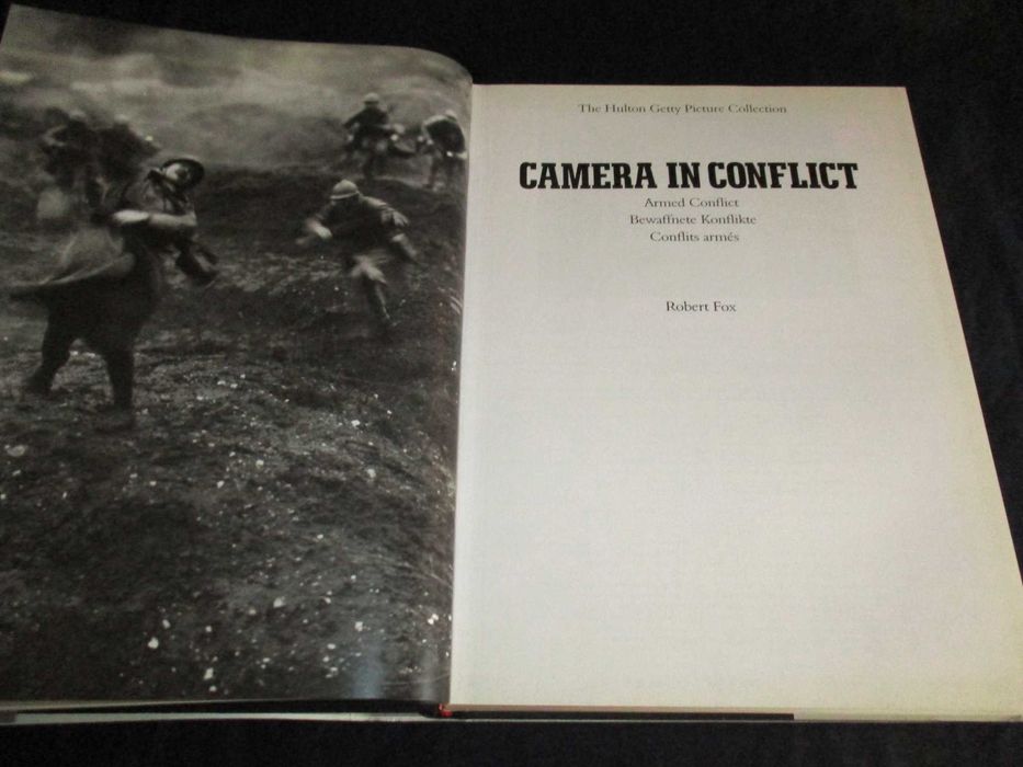 Livro Camera in Conflict Armed Conflict Robert Fox