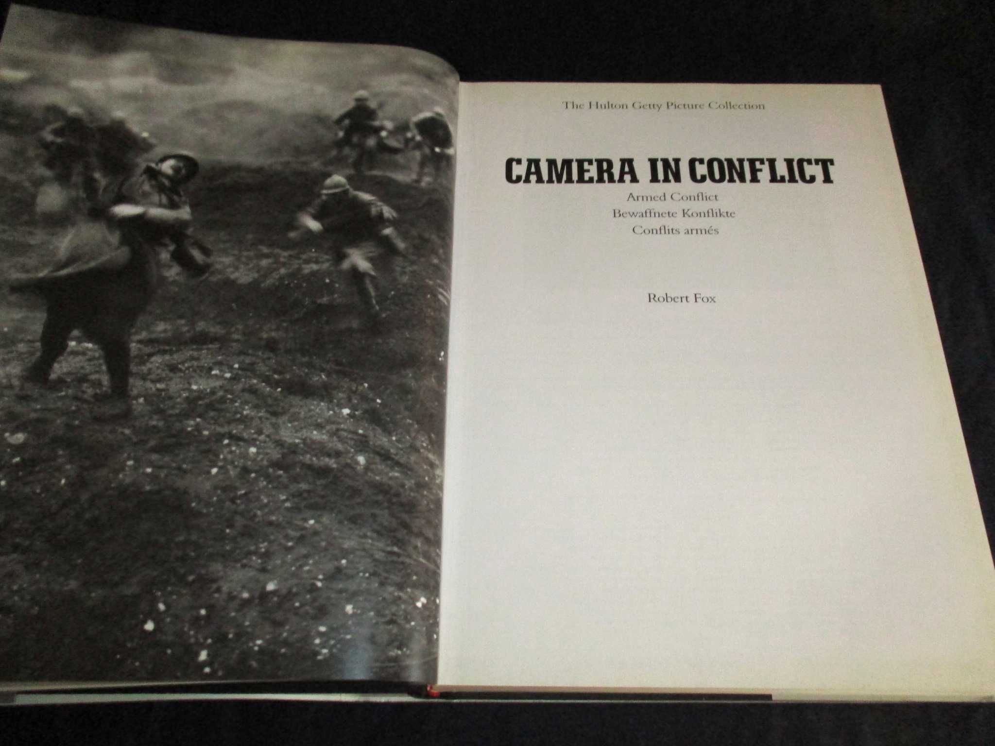 Livro Camera in Conflict Armed Conflict Robert Fox