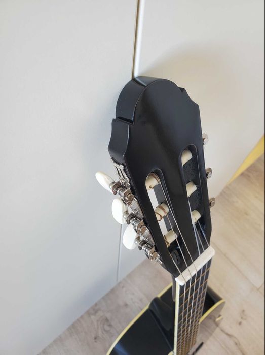 класична гітара нейлонові струни повнорозмірна нова