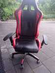 Fotel gamingowy czarno-czerwony