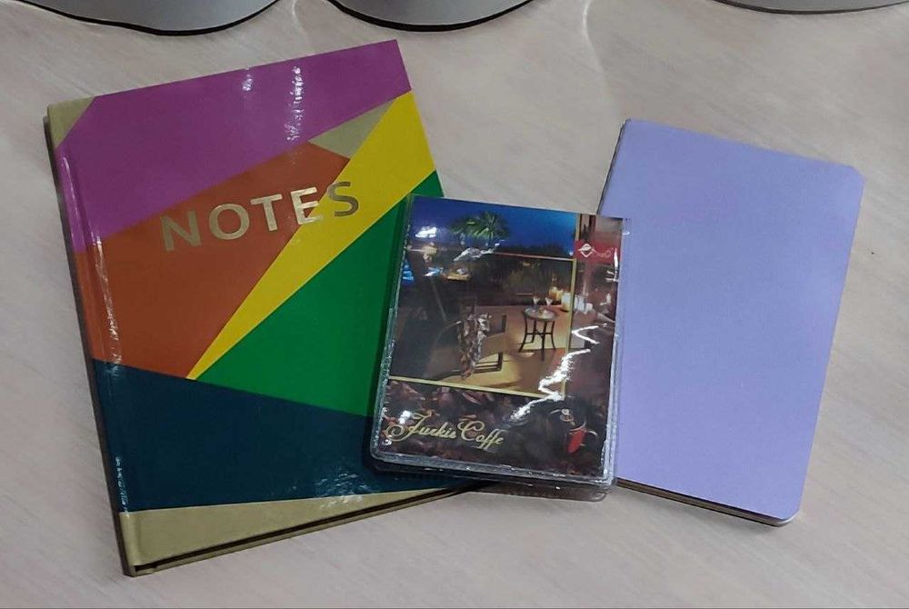 Набір: 2 альбоми + 3 блокноти + 2 зошити (7 шт), все разом