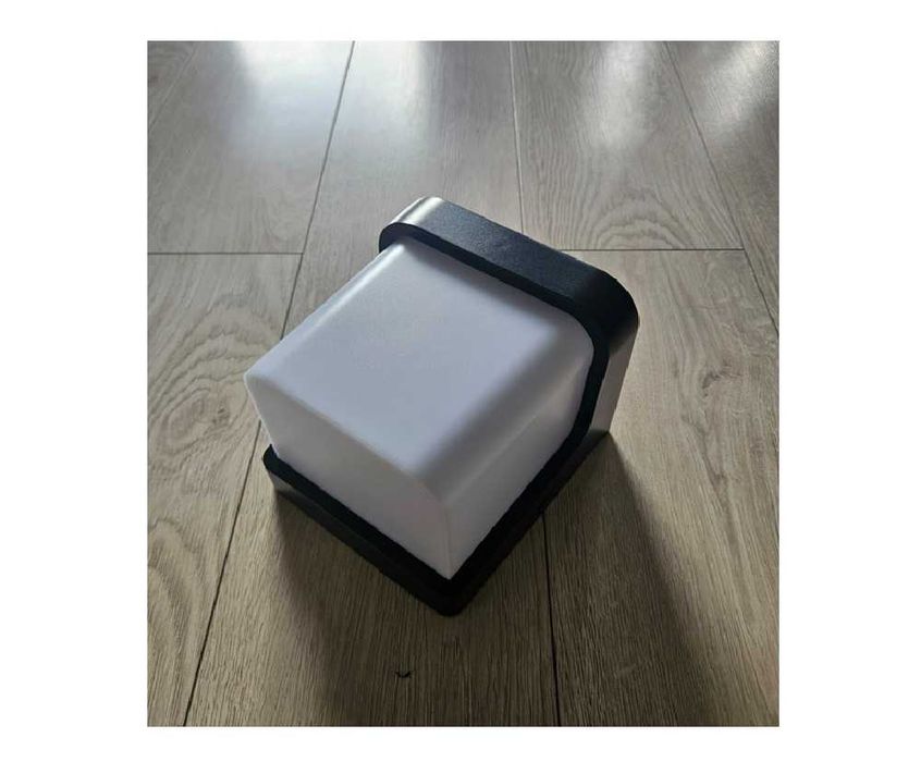 Lampa Zewnętrzna Ścienna IP54 Czarna – Taras, Balkon, Ogród, Nowoczesn
