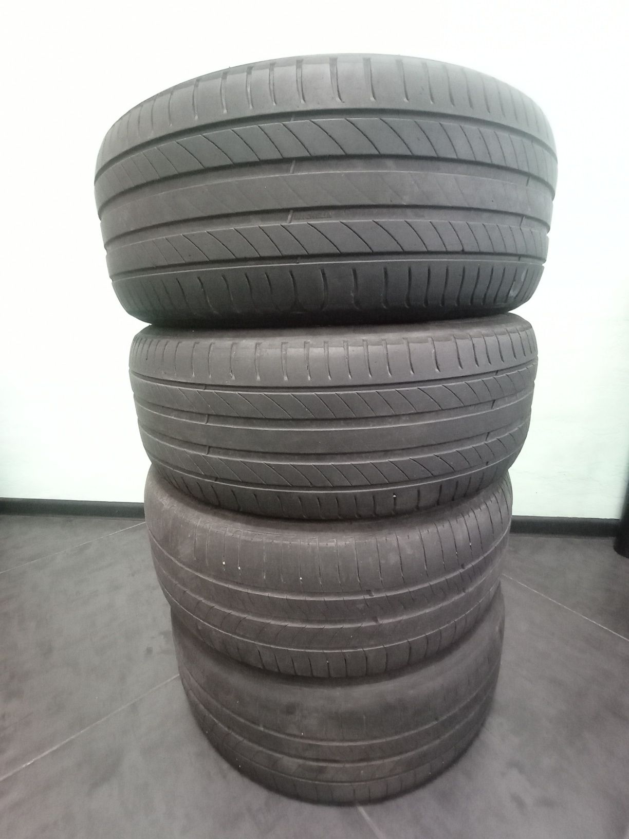 Літні шини Michelin Primasy 205/55 R16