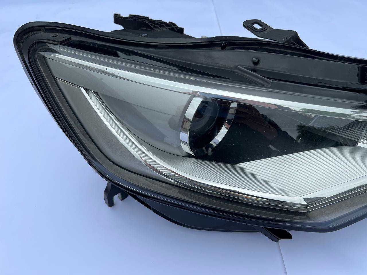 Фари Audi A6 C7 Bi-Xenon LED поворотні 4G0941032C