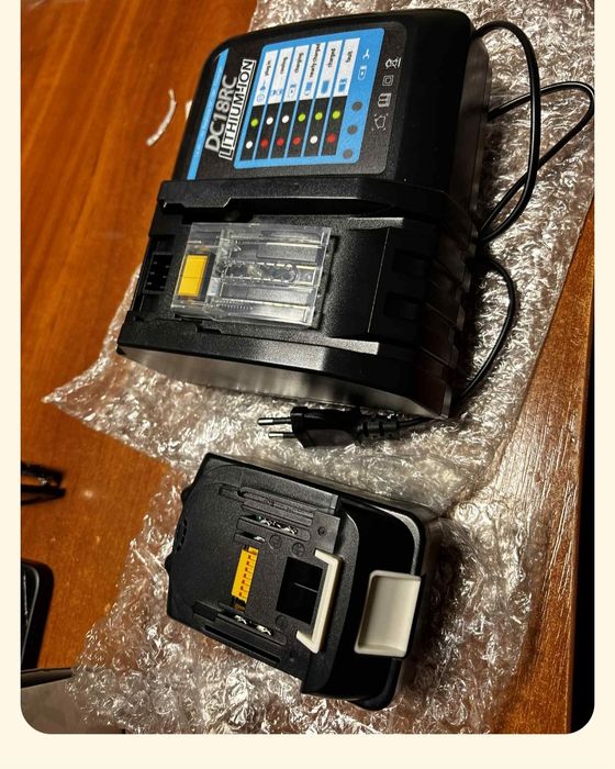 Ładowarka DC18RC + Akumulator BL1830 18V 3.5Ah (Litowo-jonowy)