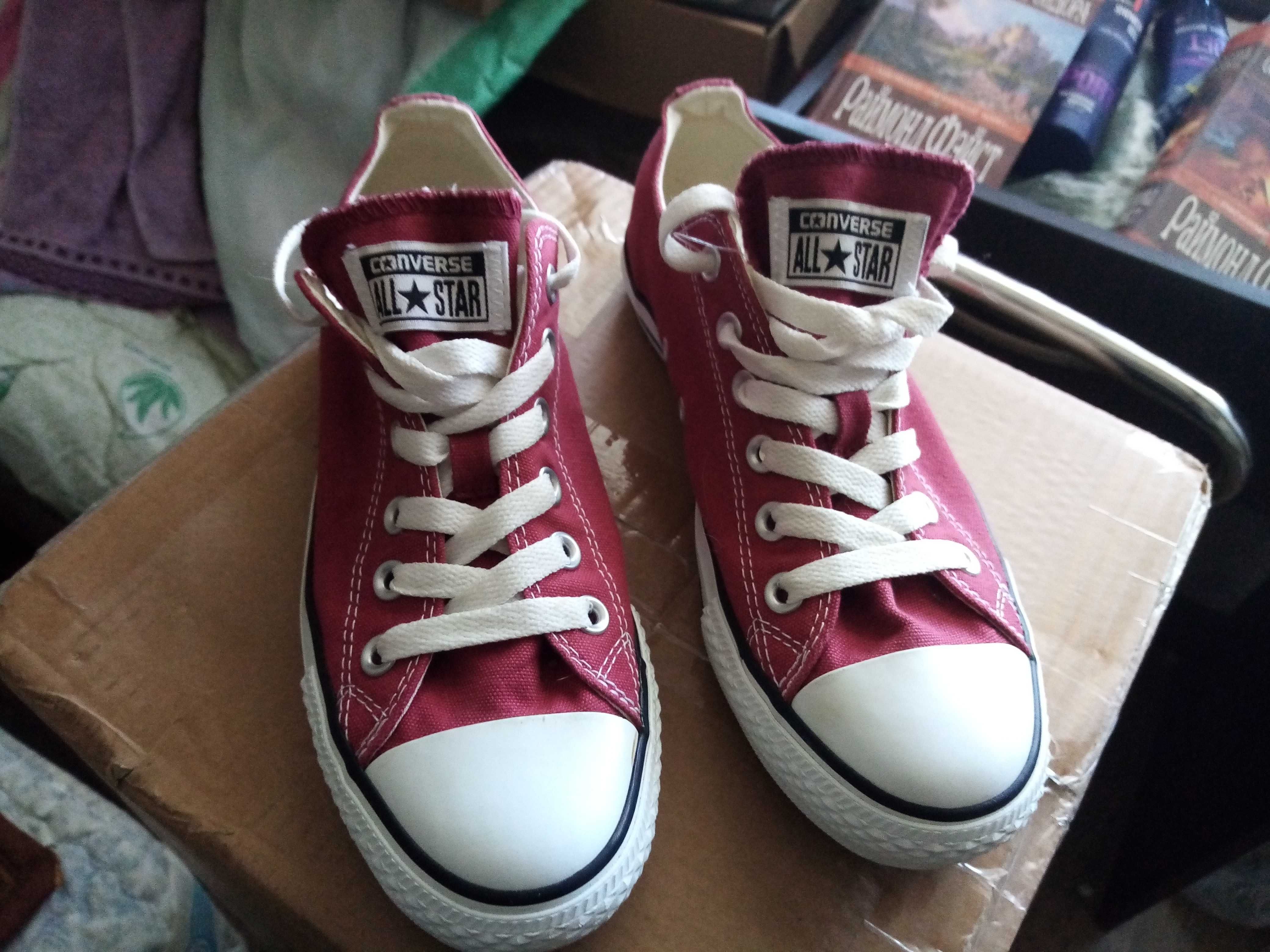 Convers All Star Chuck Tailor Low в кольорі «Burgundy» (оригінал)