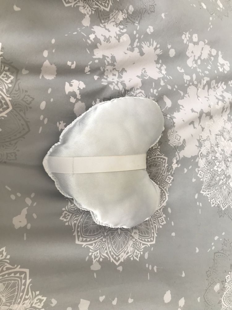 Poduszka na przypinki/kotyliony weselne
