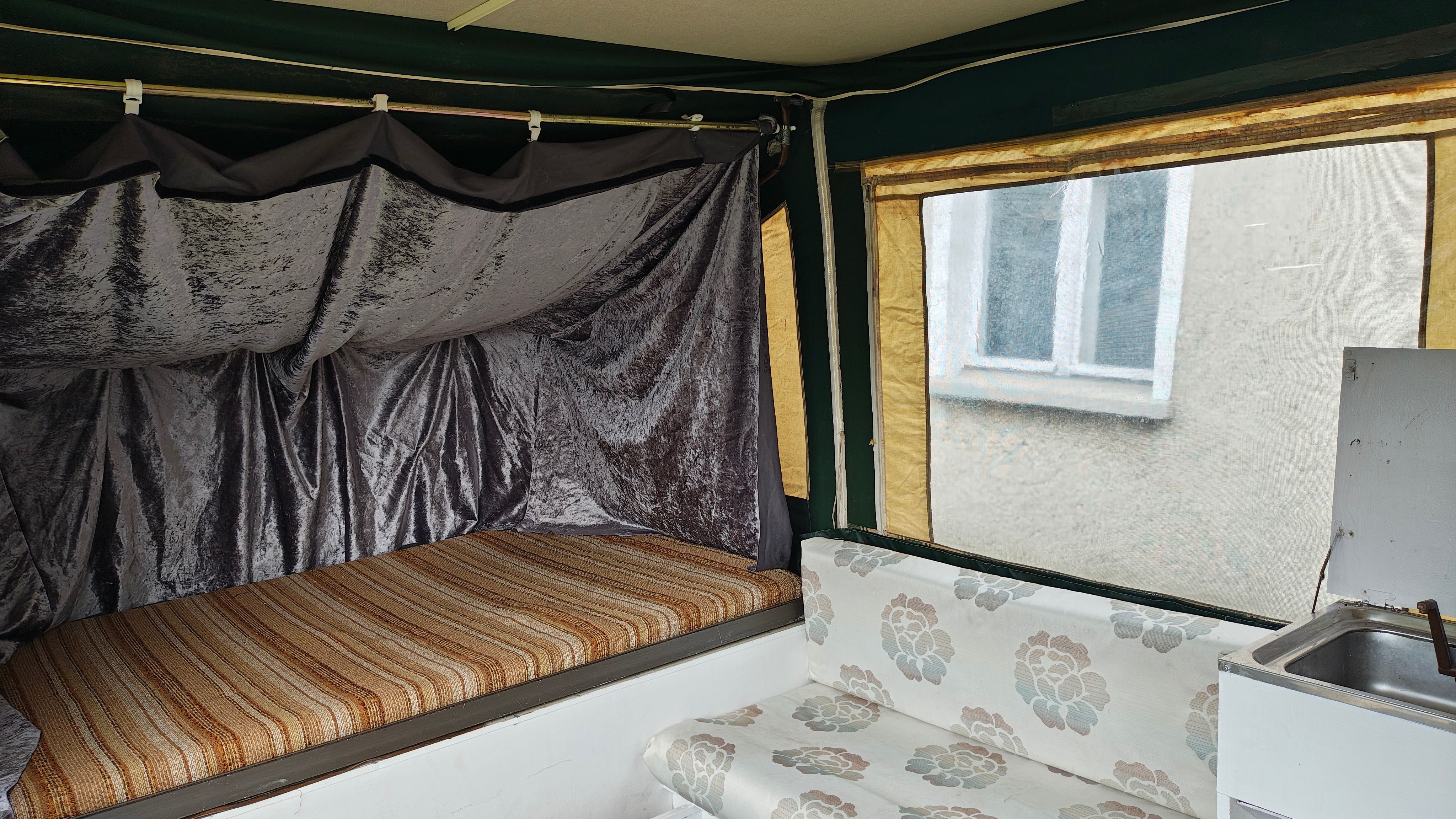 Przyczepa namiotowa Conway Tardis • fajny projekt do skończenia