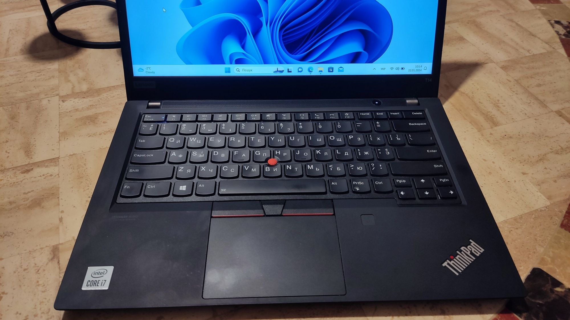 Продам Lenovo  ThinkPad t14 (i7,  32 Gb, 512 ssd)