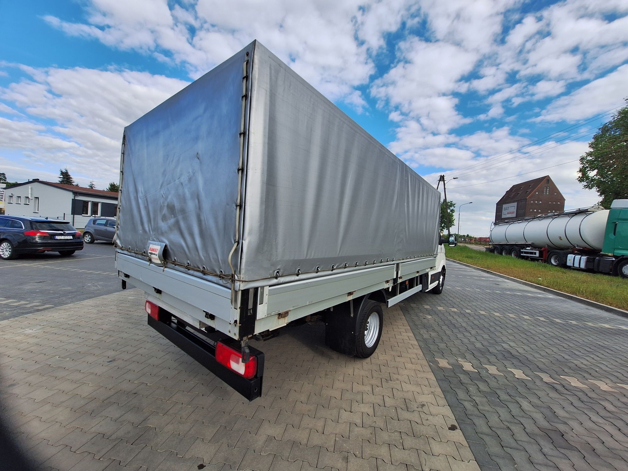 Wv Crafter Max Rozst. osi 4.5m Paka4.9 x 2.25m na B Salon PL1 wł. Fv23