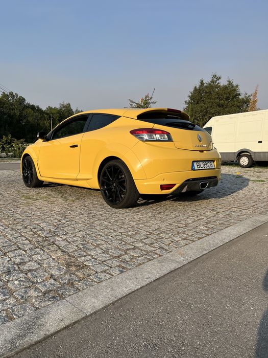 Vendo Megane RS.
