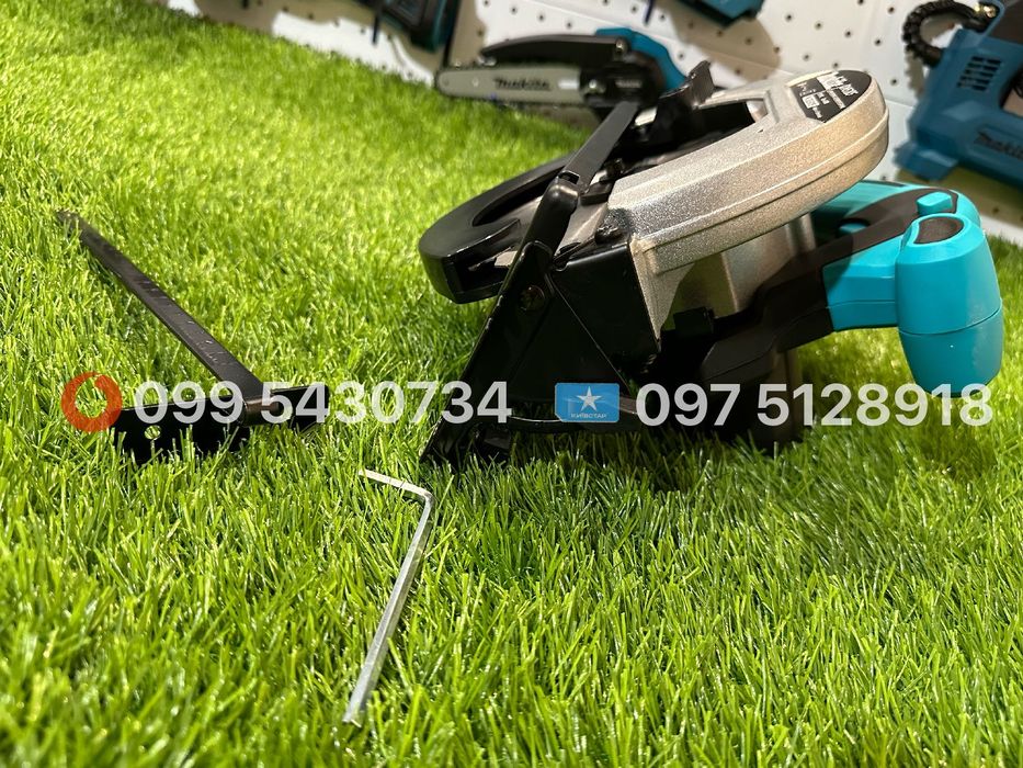Аккумуляторна Циркулярна пила Makita DHS185 36V диск 185мм без АКБ