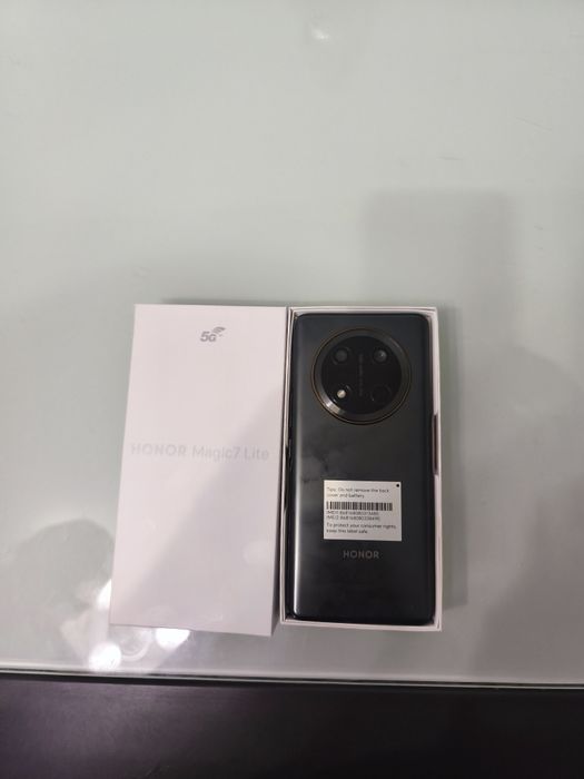Honor Magic 7 lite