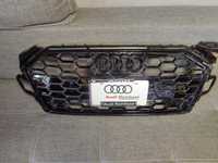Решітка радіатора Audi A5 F5 рестайл. S-Line Black Shadow. Дефект