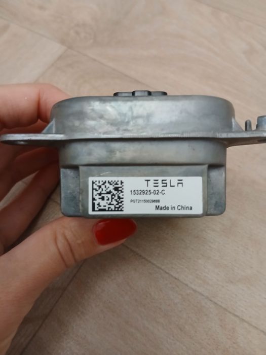 Блок керування фарою Tesla Model 3 III оригінал