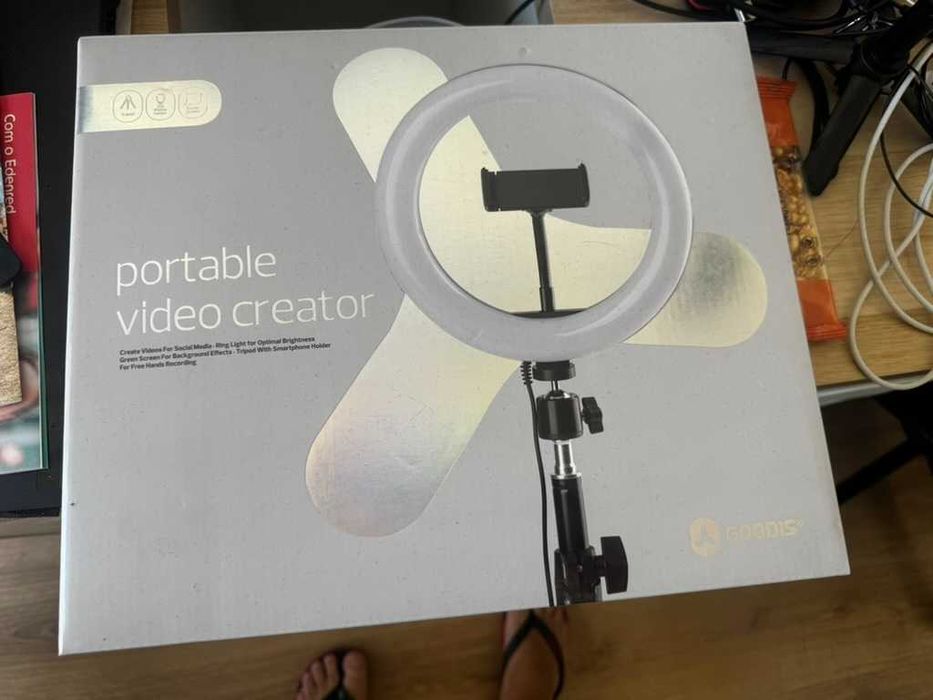 Ring Light + Fundo Verde GOODIS Video Creator Studio