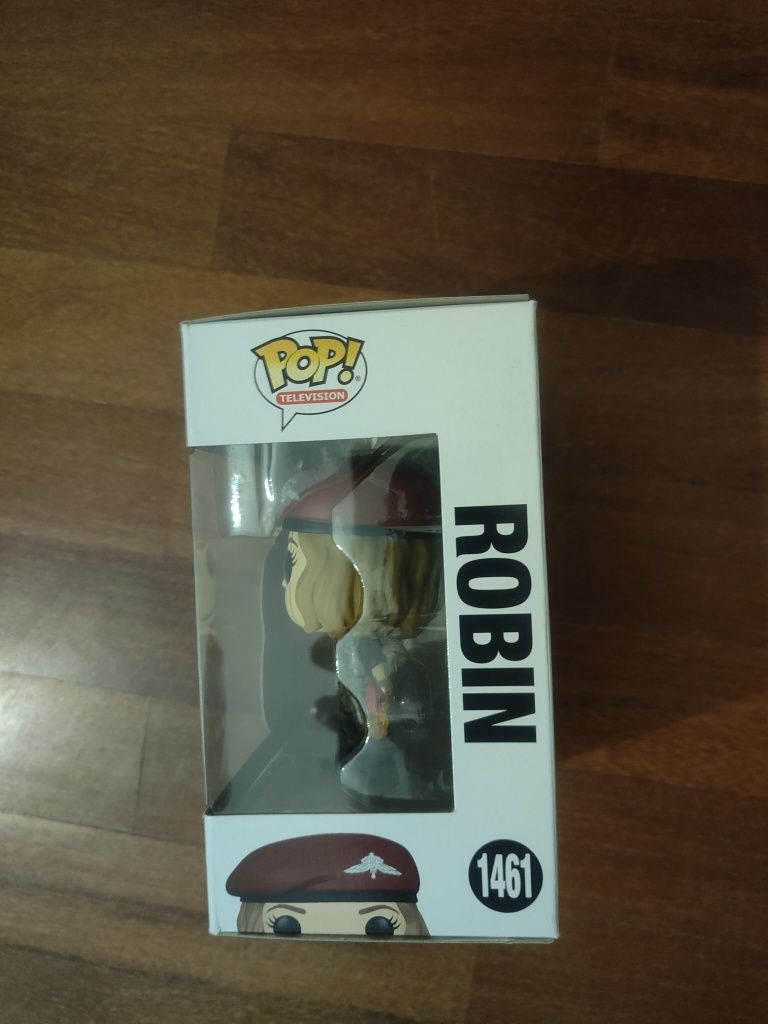 Funko POP Robin 1461 - NOVO