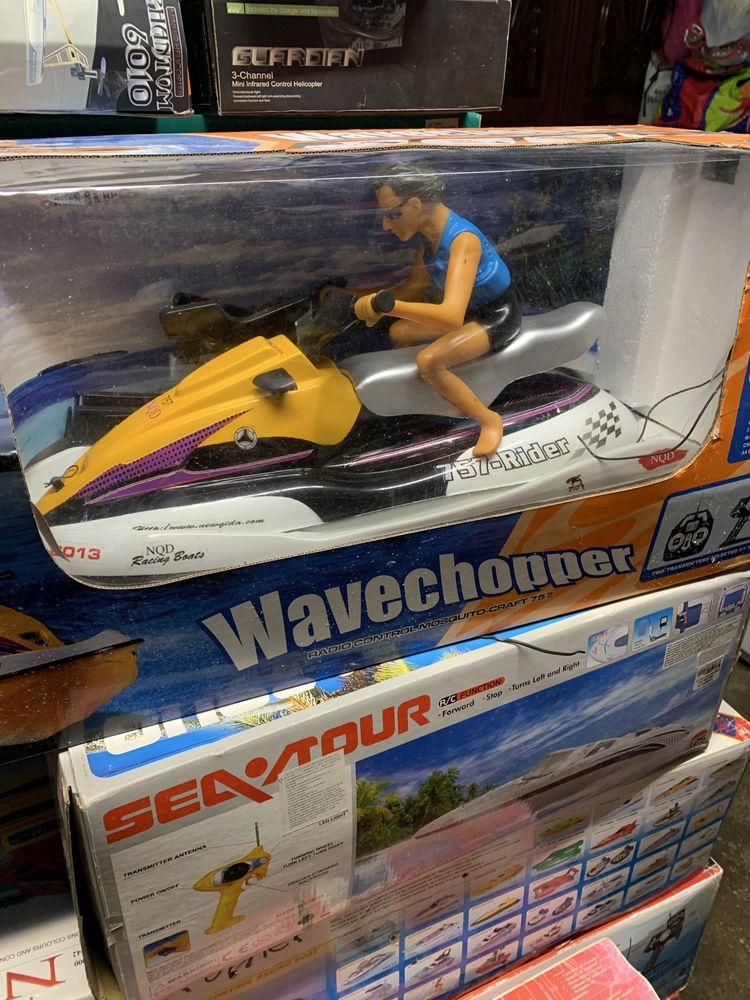 Vendo/troco lote de material de radiomodelismo