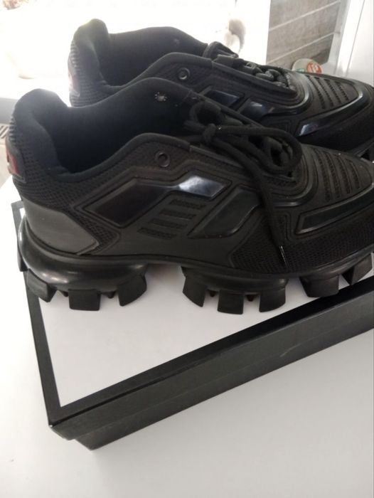 Sportowe buty sneakersy Prada