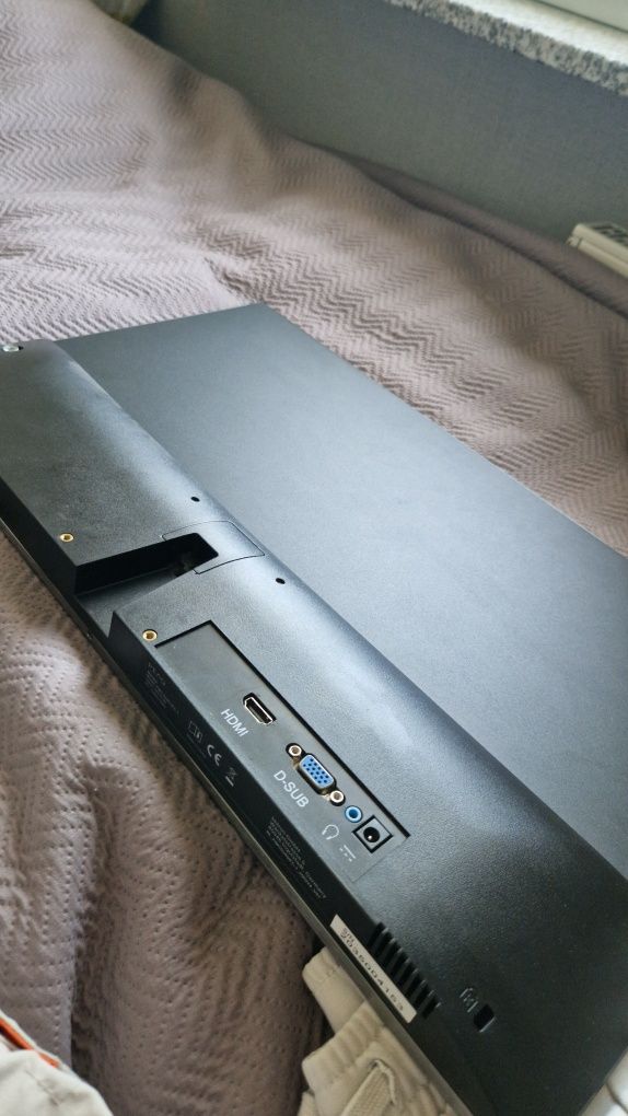 Monitor PEAQ PMO S240-IFC-1