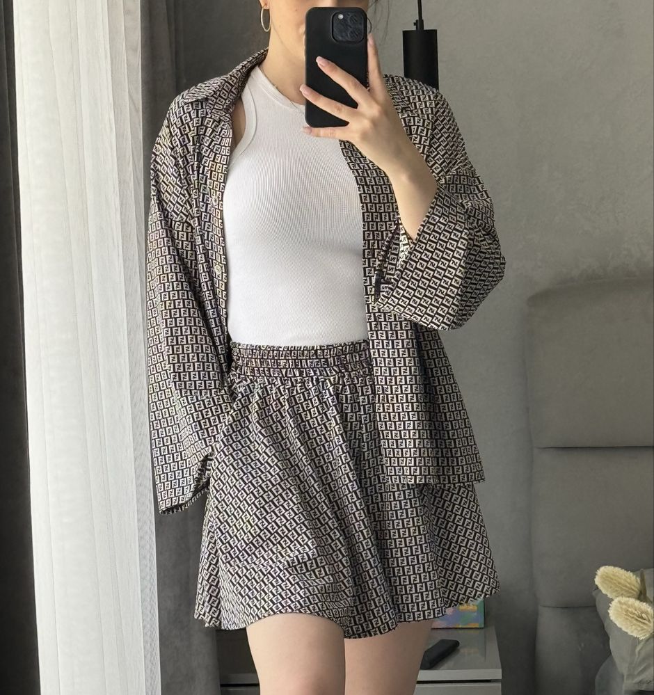 Костюм Fendi сорочка і шорти