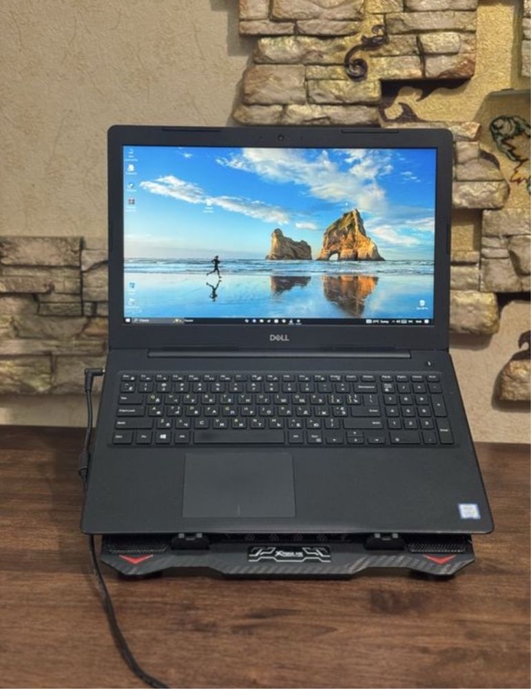 Ноутбук Dell IPS Latitude 3590 i7 8th SSD
