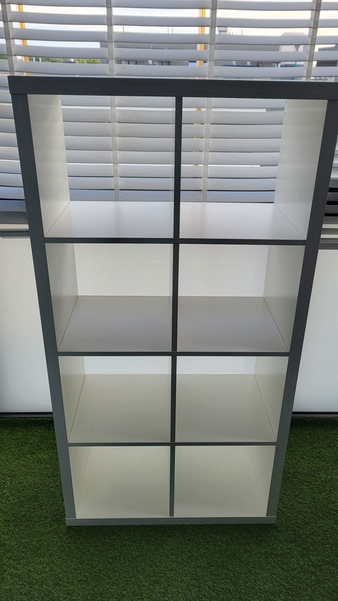 Biały regał Kallax 4x2 77x147 cm stan bardzo dobry