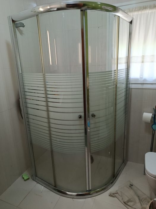 Cabine de duche com base