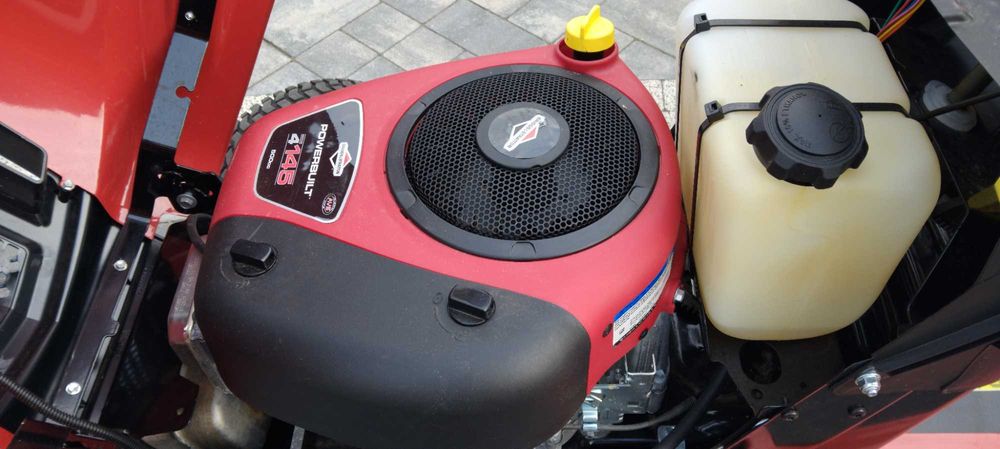 Mało używany traktorek kosiarka MTD blizniak CUB CADET LT1 2020r