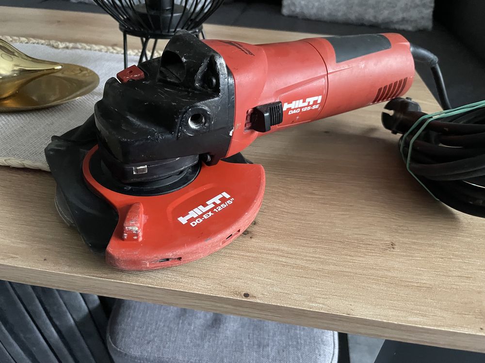 Szlufierka Hilti DAG-125-SE Plus Osłona Hilti DG-EX 124/5+ Tarcza/GW!