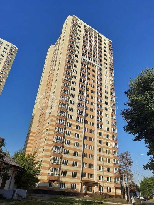 Продаж 1-кімнатна вул. Краківська,27а  М. Чернігівська-5хв.