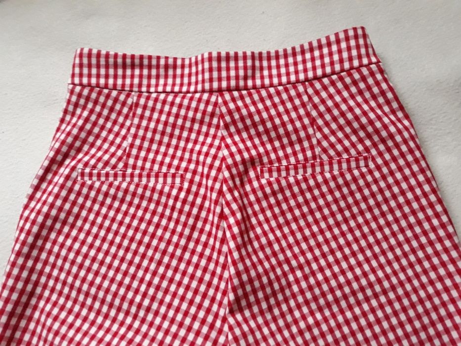 Женские брюки-сигареты брюки в клетку скинни Stradivarius 26-XS-S