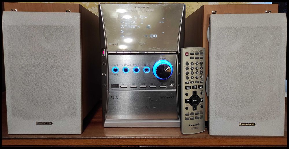 Продам музичний центр Panasonic SA-PM41