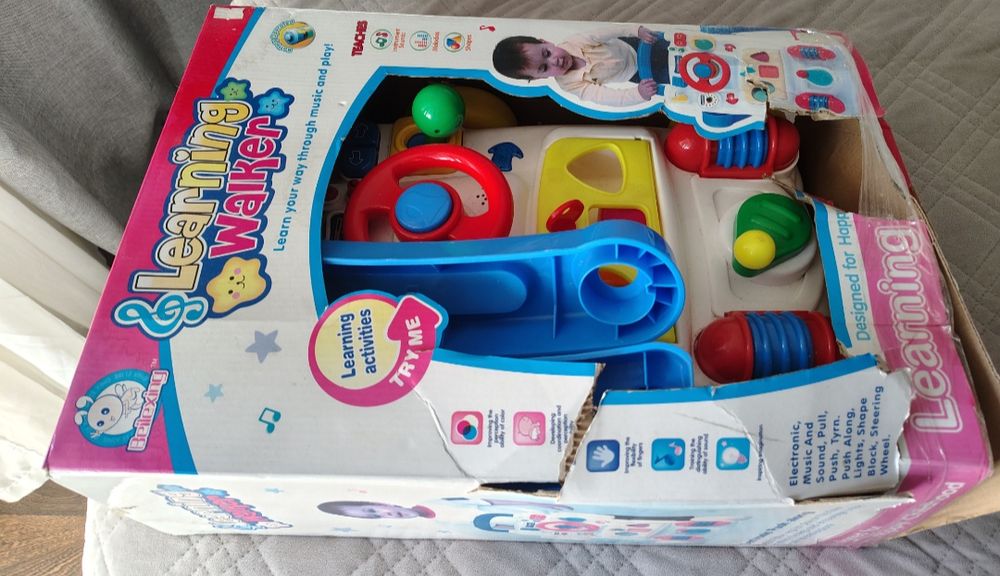 Музичні ходунки,ігровий центр, дитячий автомобіль
