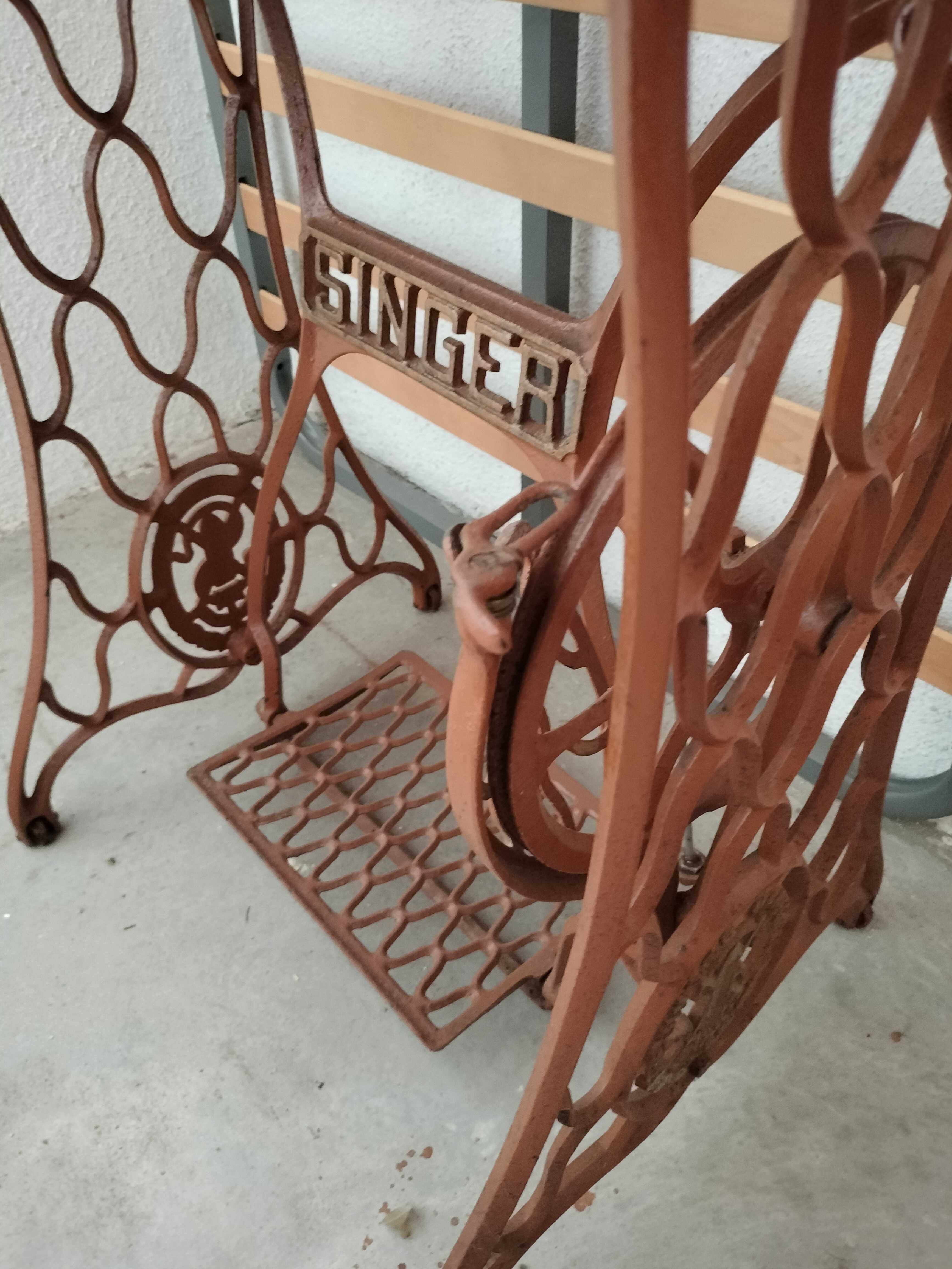 Mesa de máquina de costura Singer