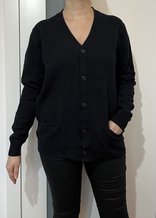 Uniqlo klasyczny wełniany kardigan z kieszeniami