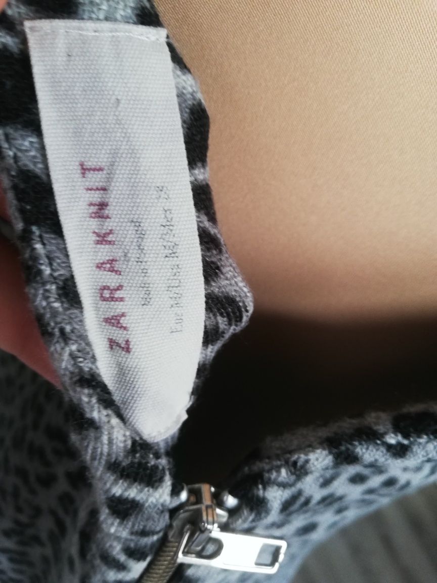 R. M Zara mięciutka ciepła dzianinowa sukienka w panterkę leopard szar