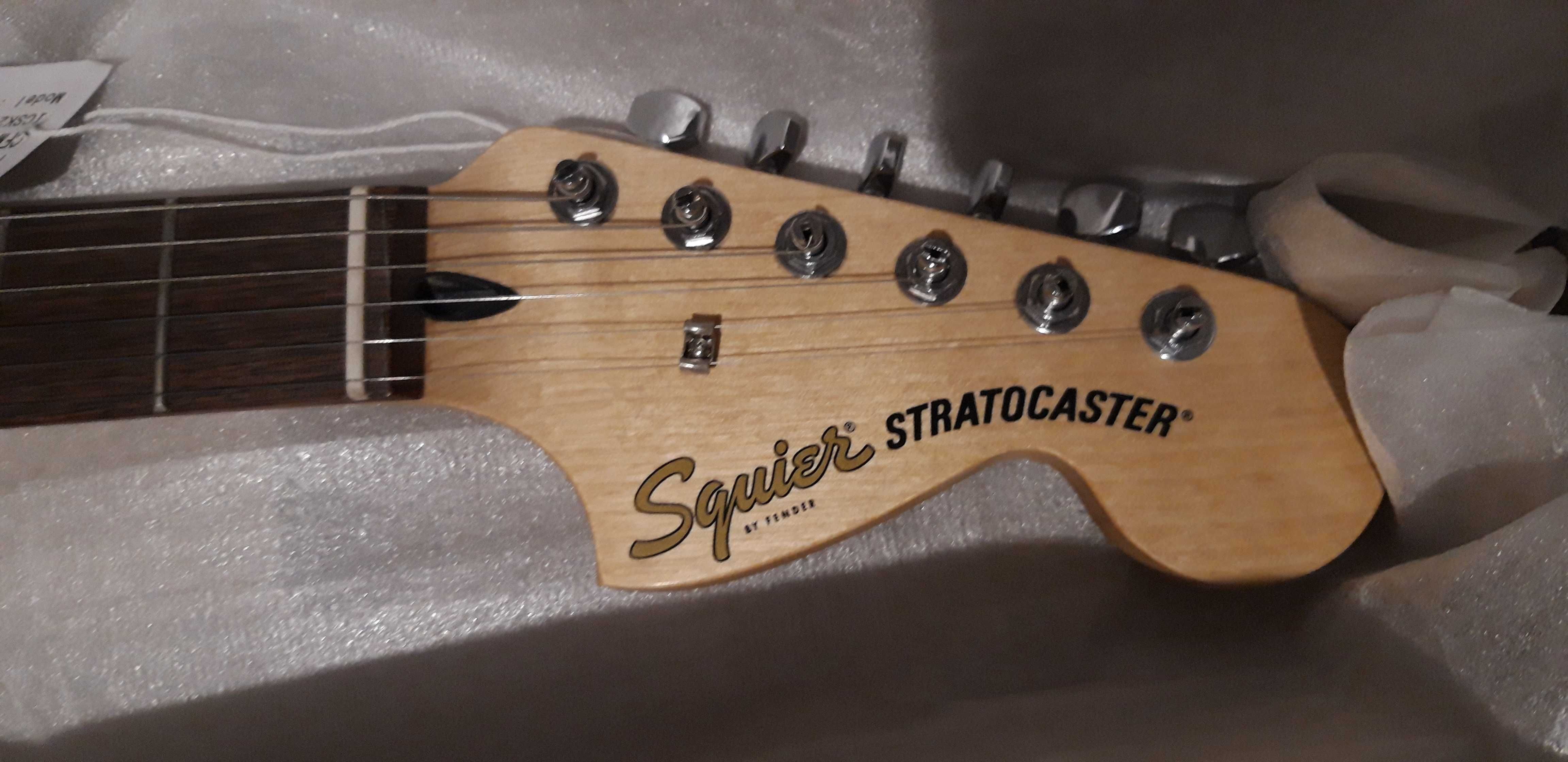Guitarra elétrica stratocaster Squier by FENDER - Artigo NOVO.