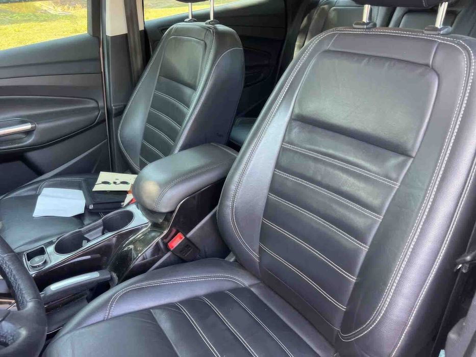 Ford C-Max Hybrid Titanium      2018
