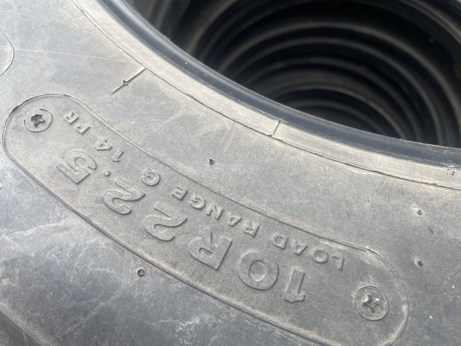 Opony    10R    22,5t.