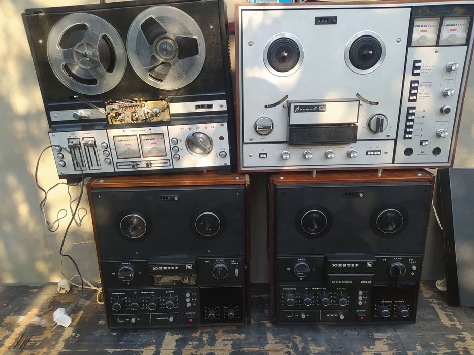 Бобінний магнітофонРостов102 Юпітер 203