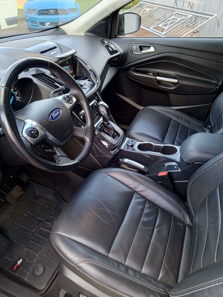 Ford Escape Ford Escape 2.0 EcoBoost AWD Titanum