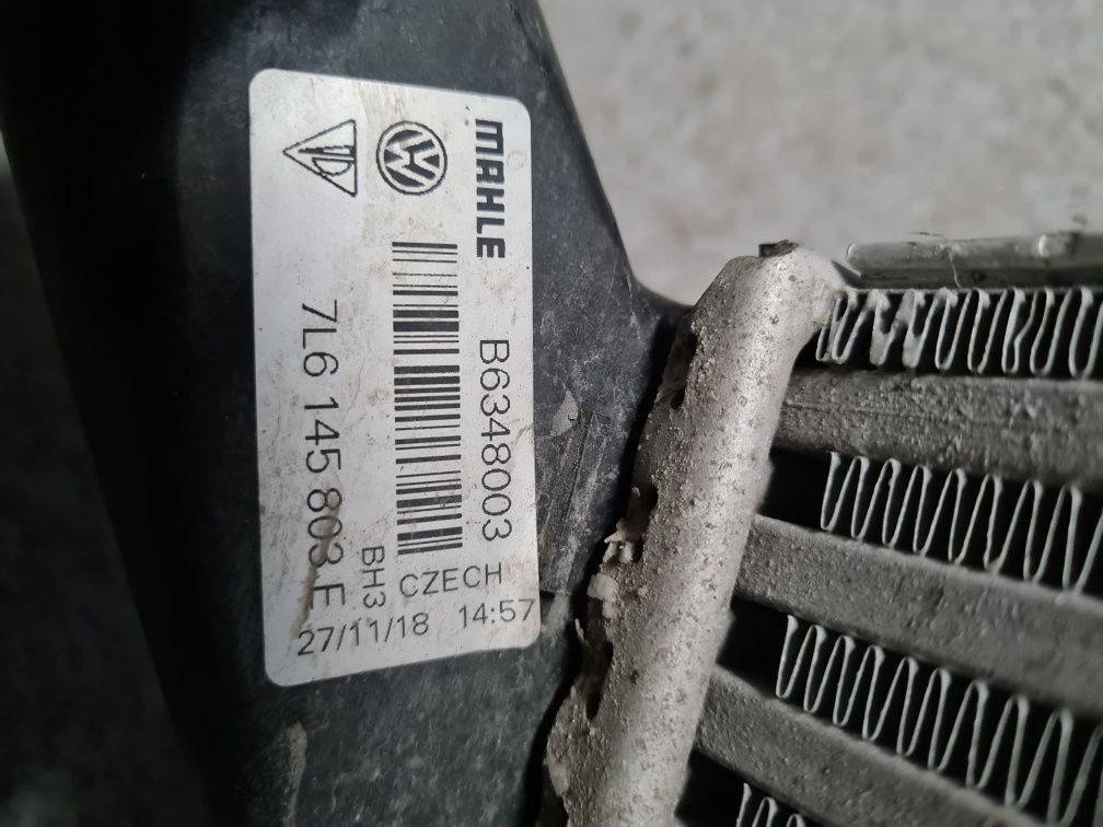 Intercooler lewy Vw Touareg 7L